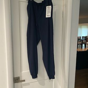 Lululemon Jogger. NWT